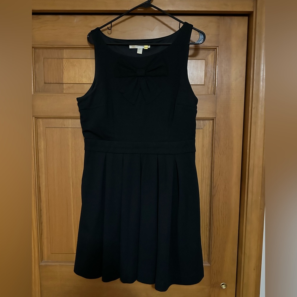 LC Lauren Conrad black dress